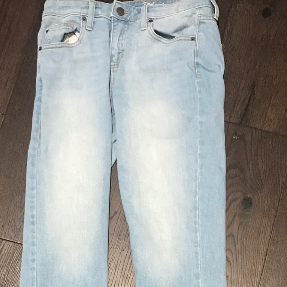 Light wash universal thread jeans